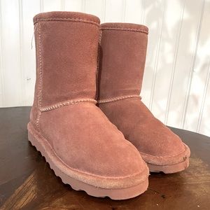 Bear paw youth pink suede boots